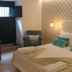 Apartment Loving Chiado, Lisbon