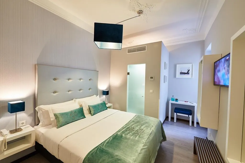 **  Silk Lisbon Bed & Breakfast Portugal
